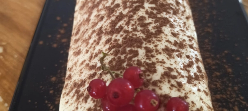 Brazo de gitano de tiramisú