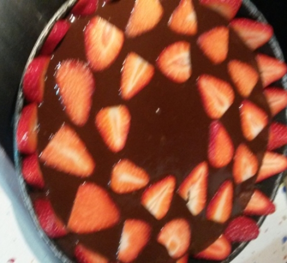 Tarta rapida Oreo,crema chocolate y fresas con thermomix
