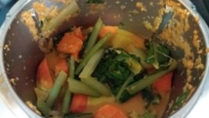 Potaje de verduras con bacalao con Thermomix® 